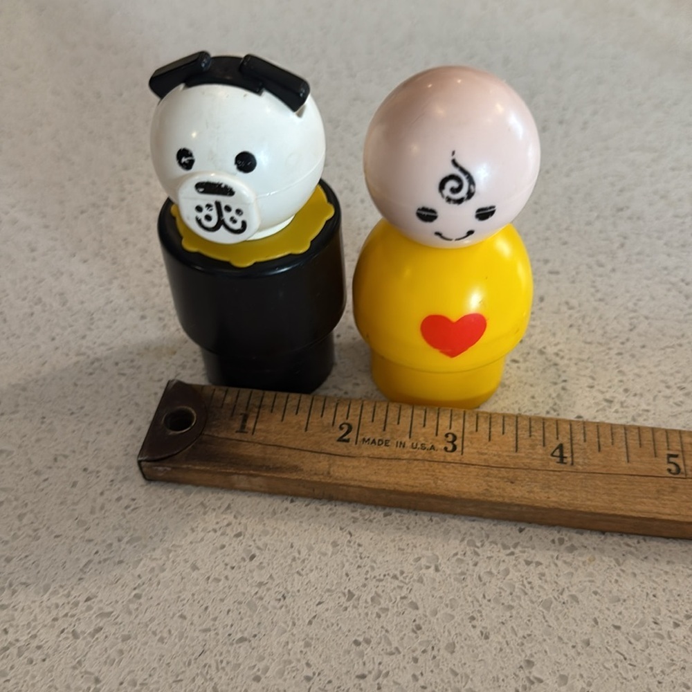 Vintage 1984 Fisher Price Little People Jumbo Large Chunky Dog and yellow person - Picture 5 of 6